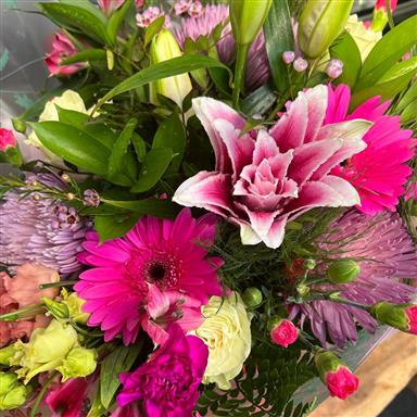 Favourites gift bouquets from Ashlea Flowers Florist Dartford